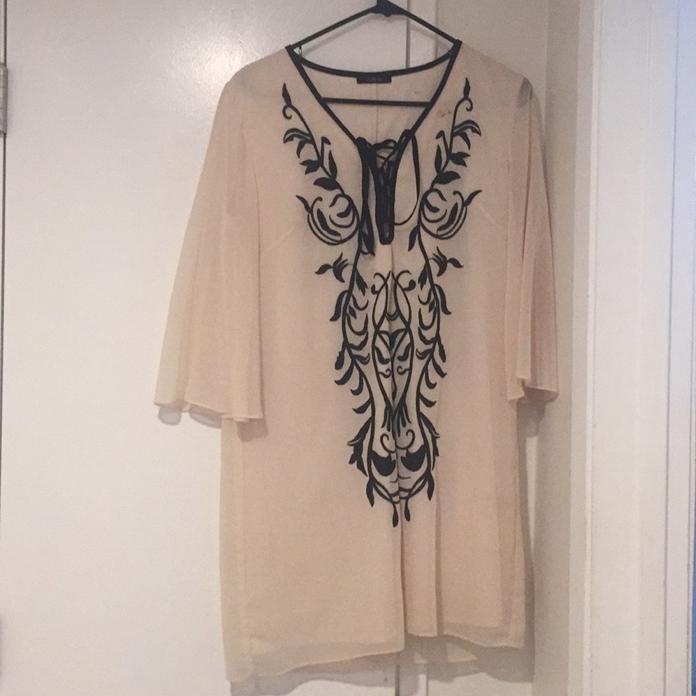 Aakaa Dress